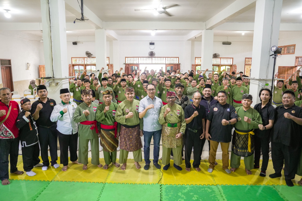 Wabup Ketut Suiasa Hadiri Pengukuhan Pengurus Persinas Asad Bali